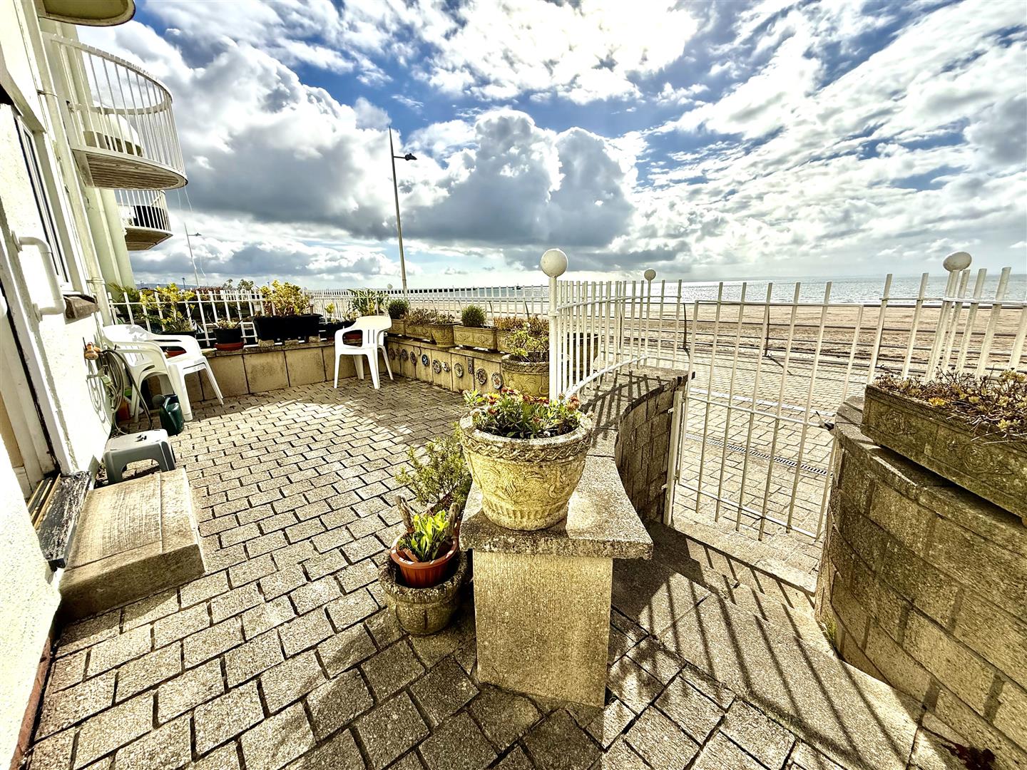 Marine Walk, Maritime Quarter, Marina, Swansea, SA1 1YQ